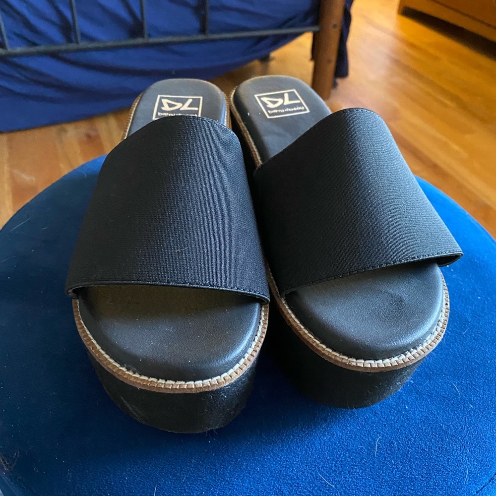 Chinese laundry platform slides brand new